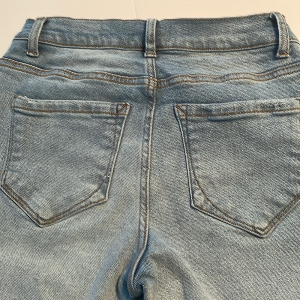 Kenzie jeans size 2 “the Ella” high rise straight leg distressed lighter wash - Picture 8 of 13